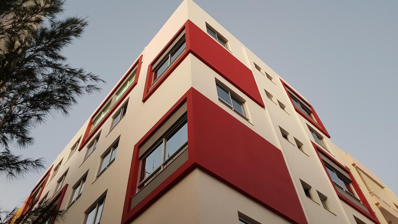 Elegant Modern With Aircond Apartamento Praia