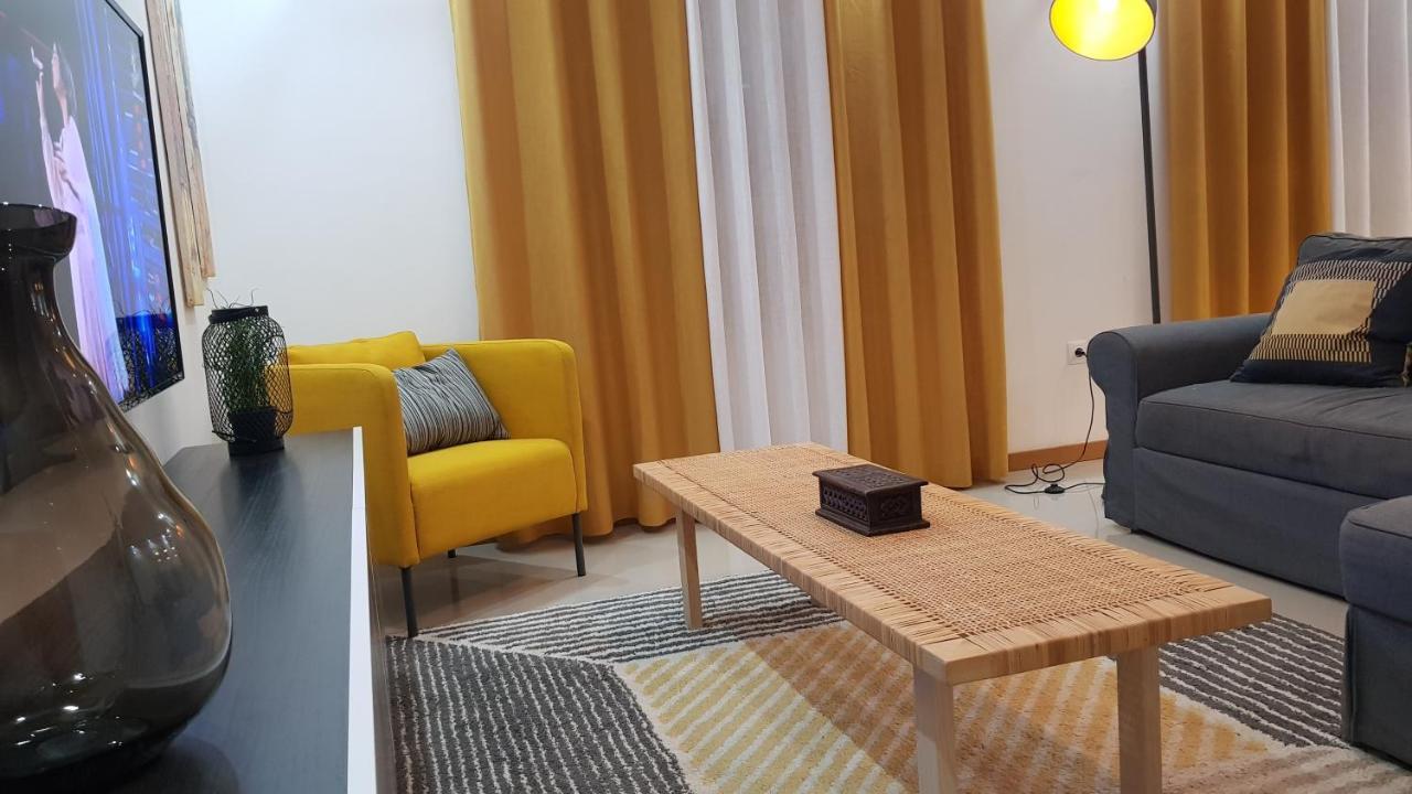Elegant Modern With Aircond Praia